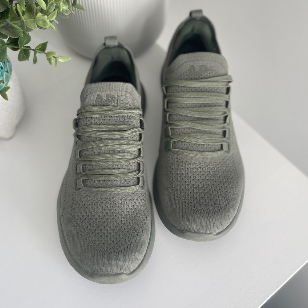 APL Womens Techloom Breeze Fatigue Green, 8.5